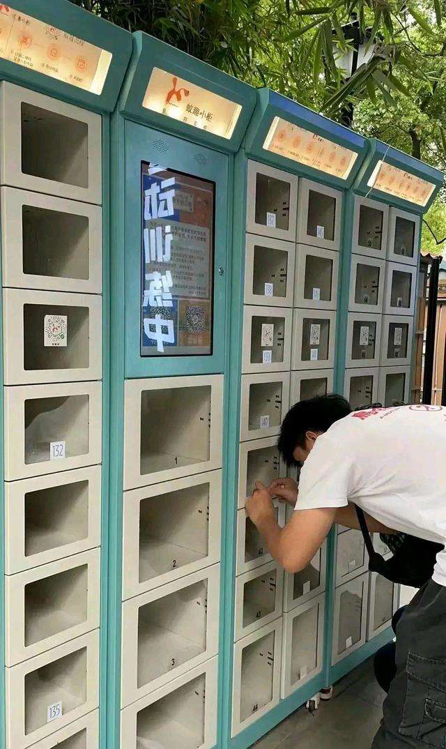 美團(tuán)快餐柜重新定義外賣(mài)行業(yè)，我的餐再也不會(huì)丟了